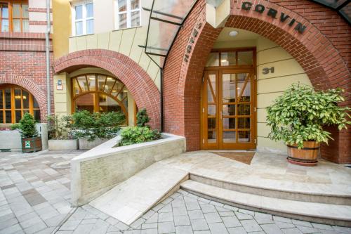 Exteriér nebo vchod ubytování Corvin Hotel Budapest Sissi Wing