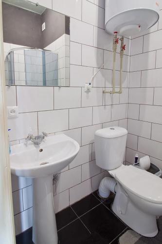 Ένα μπάνιο στο Tsentr Hostel