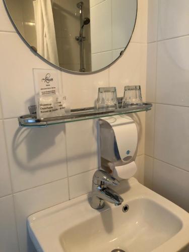 Kylpyhuone majoituspaikassa 't Witte Hoes