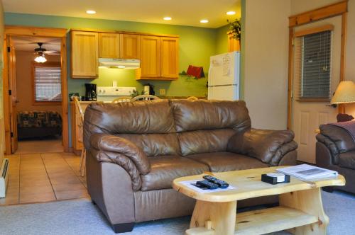 Bear Paw Suites – Photos 5