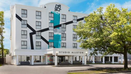 Studio Allston Hotel Boston Image