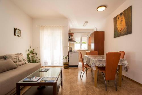 Apartment Beba