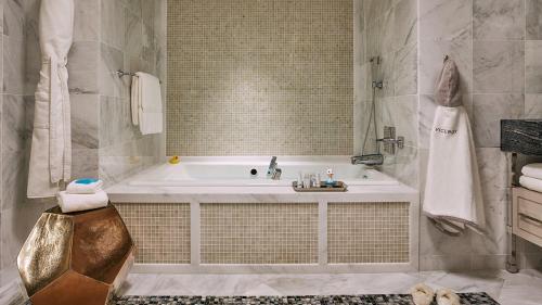 L'Ermitage Beverly Hills Image