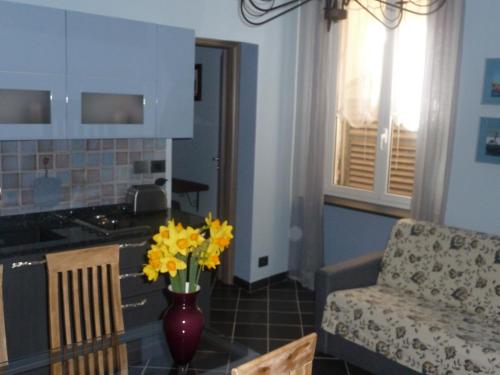 Η κουζίνα ή μικρή κουζίνα στο Casa Orefici, 4 Apartments in front of Aquarium!