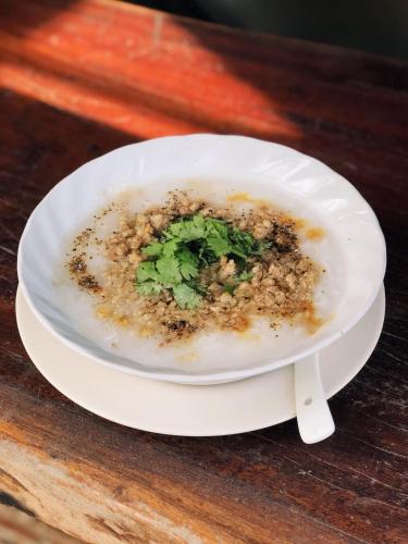 Makanan di atau berdekatan homestay
