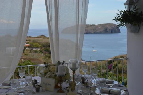 Gallery image of Hotel Agave e Ginestra in Ventotene