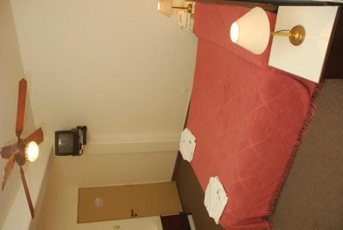 an overhead view of a room with a box at Hotel Gran Crisol in Córdoba