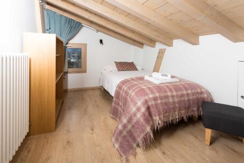 Llit o llits en una habitació de Chalet De L'ours - Chamonix All Year