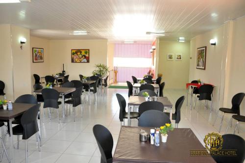 Restaurant o un lloc per menjar a Araripina Palace Hotel