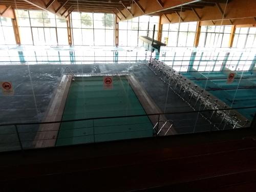 an empty swimming pool at Lélé in Vila Praia de Âncora