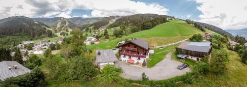 Fotografie z fotogalerie ubytování Appartement Schmiedhof v destinaci Zell am See