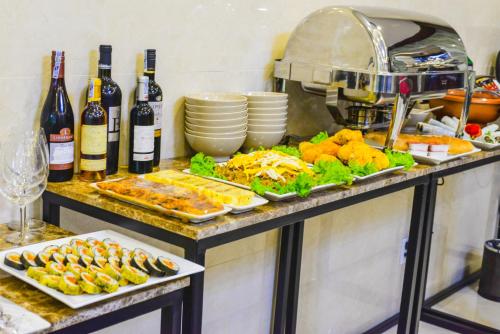 Jídlo v hotelu nebo okolí