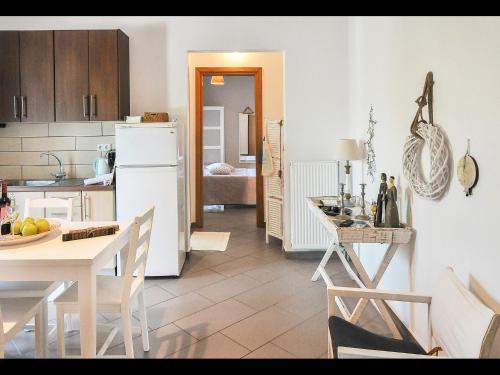 Gallery image of Athanasia's Apartments in Prinos