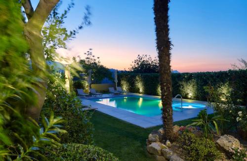 Πισίνα στο ή κοντά στο Castello Villa Daphnes - Private Pool & Whirlpool