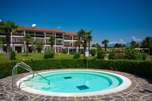 Swimming pool sa o malapit sa Apparthotel San Sivino