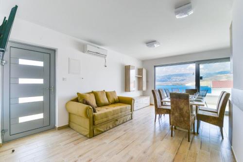 Crowonder Pag View Apartments with Amazing Scenery