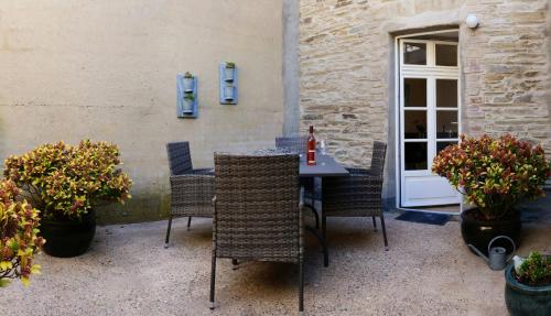 Αίθριο ή υπαίθριος χώρος στο Altes Lörscher Winzerhaus