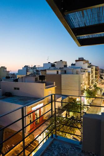 Yasemi Superb Two Floor Apartment