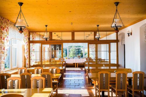 Restoran atau tempat makan lain di Chata Jiriho na Seraku