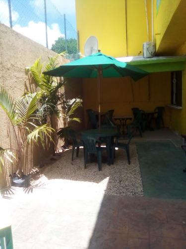Kawasan patio atau luaran di Airport Sleepy Inn