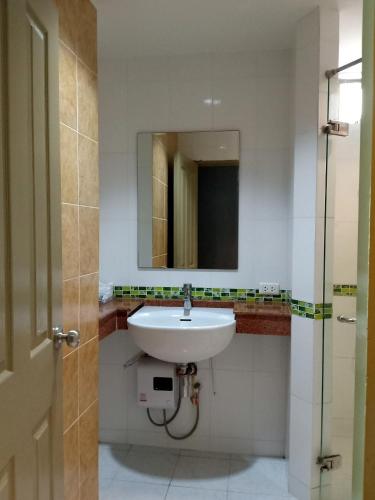 Ένα μπάνιο στο Aonang Eco Inn Krabi
