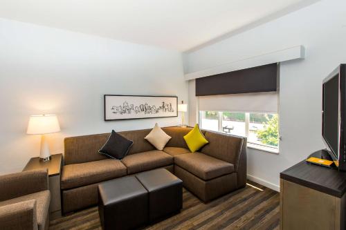 Hyatt House Santa Clara Image