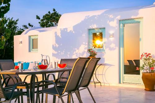 Gallery image of Mulberry Villa in Oia