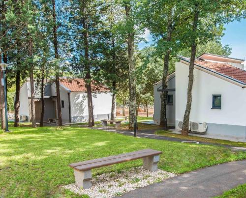 Jardín al aire libre en FoRest Međugorje