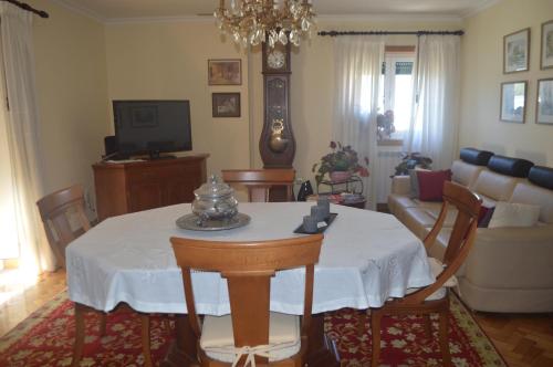 Μια τηλεόραση ή/και κέντρο ψυχαγωγίας στο Casa Límia