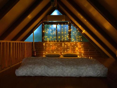 猫とピアノと星空のリゾートブティックコテージ -Starry Forest Cottage Okinawa-