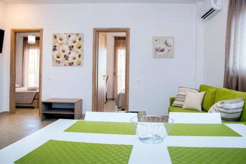 Lova arba lovos apgyvendinimo įstaigoje Gennadi Gardens exclusive apartments