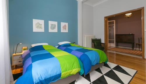 Authentic Retro Flat in City Center #FeelsLikeHome