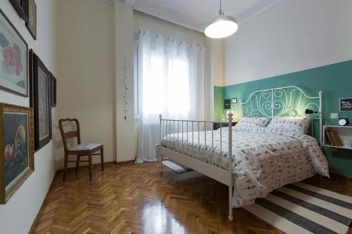 Posteľ alebo postele v izbe v ubytovaní Authentic Retro Flat in City Center #FeelsLikeHome