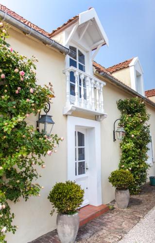 Το κτήριο όπου στεγάζεται  το bed & breakfast