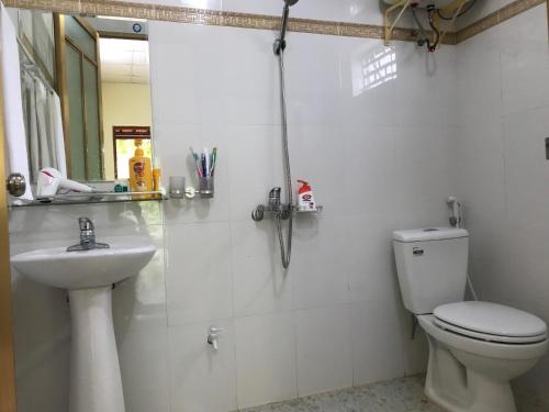 Phòng tắm tại Yen Binh Homestay