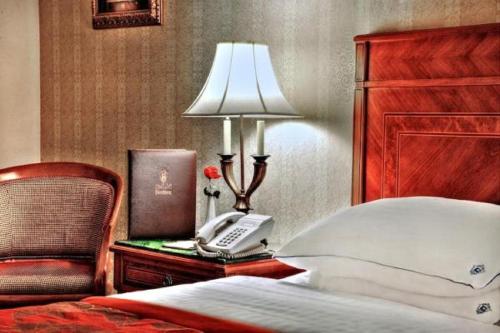 Katil atau katil-katil dalam bilik di Casablanca Hotel Jeddah
