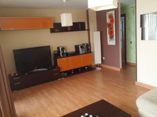 Piso céntrico, amplio, luminoso y familiar, con garaje según disponibilidad