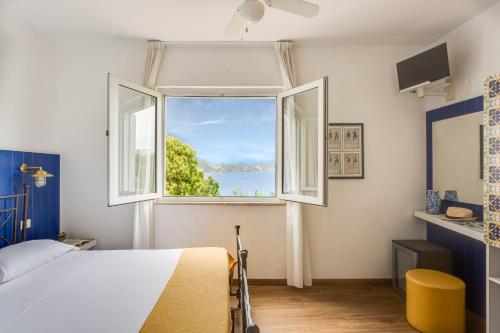 Gallery image of Hotel Torre Dei Borboni in Ponza