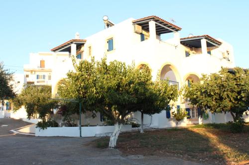 Gallery image of Theofilos Appartements in Livadi