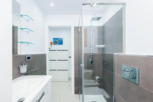 Exclusive Francy's apartment in Garden City, Sant'Eugenio