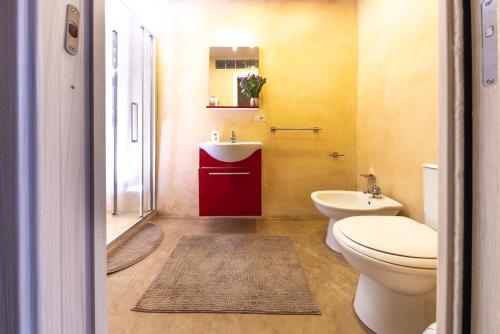 A bathroom at Casa della Palma