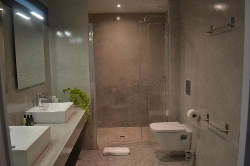 Bilik mandi di Boutique Hotel Can Pico - Adults Only