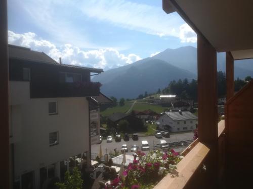 Vue générale sur la montagne ou vue sur la montagne depuis l'hôtel