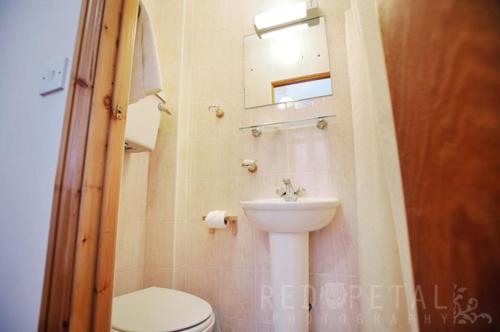 Gallery image of Elmwood Hotel in London