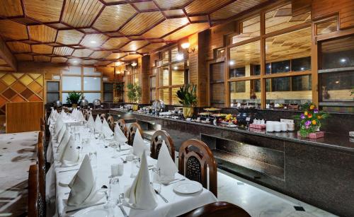 Nápoje v ubytování Bravia Hotel Manali Inn