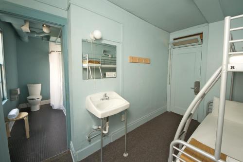 Gallery image of American Hotel Hostel in Seattle