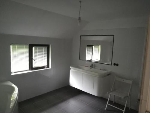 Gambar di galeri bagi Casa Fluțar di Moisei