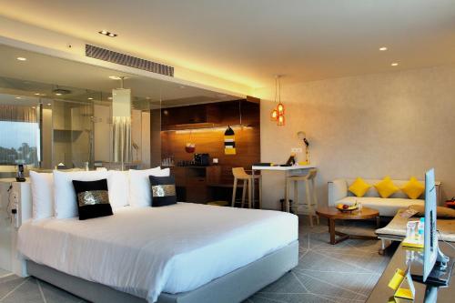 Posezení v ubytování Radisson Bengaluru City Center