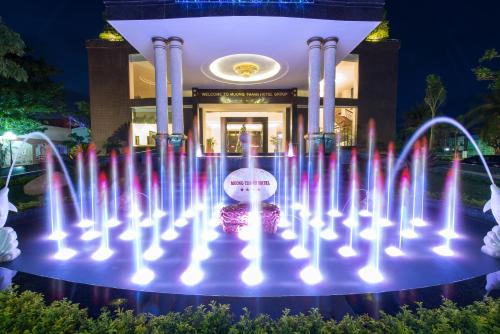 a display of water fountains in front of a building at Muong Thanh Quy Nhon Hotel in Quy Nhon