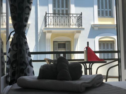 Athenaeum Acropolis Residence 1min to Museum